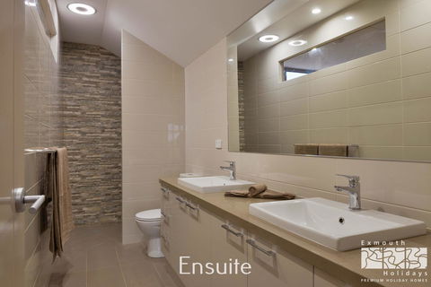 7 Kestrel Place - Melbourne 4u 13