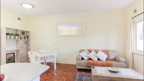 Broadway Apartments - Accommodation Melbourne 13