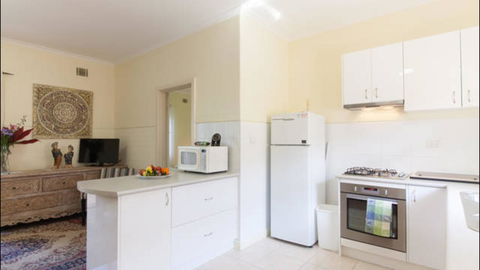Broadway Apartments - Accommodation Melbourne 19