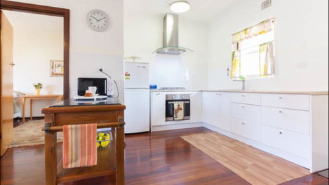 Broadway Apartments - Accommodation Melbourne 11
