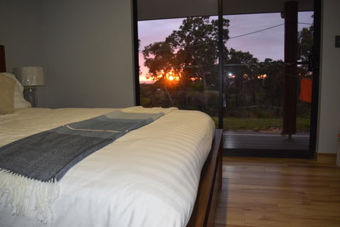 Eagle Bay House - Accommodation Melbourne 9