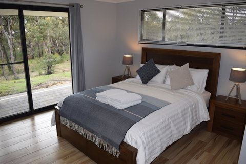 Eagle Bay House - Accommodation Melbourne 0