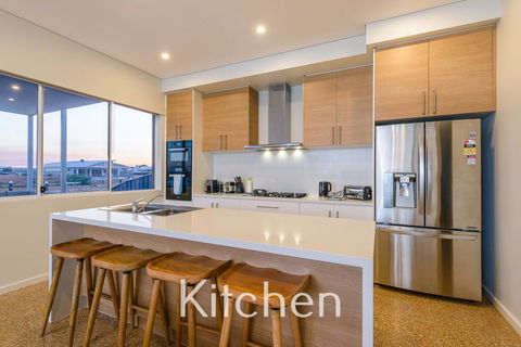 32 Corella Court - Melbourne 4u 4