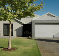THE SANCTUARY LUXURY HOLIDAY HOME - Accommodation Melbourne