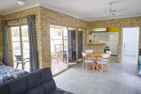 Lancelin Lodge - Accommodation Melbourne 26