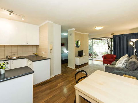 Rosalie 13 - Accommodation Melbourne 1