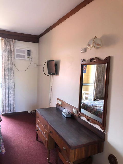 Kambalda Hotel - Accommodation Melbourne 10