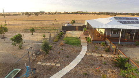 The Mains Guest House 2 Bedroom Farm Stay - Accommodation Melbourne 14