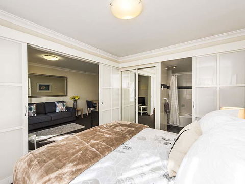 Subiaco Village 28 - Accommodation Melbourne 9