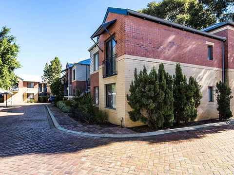 Subiaco Village 28 - Accommodation Melbourne 24