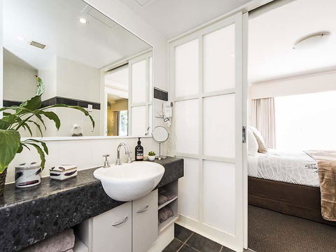 Subiaco Village 28 - Accommodation Melbourne 12