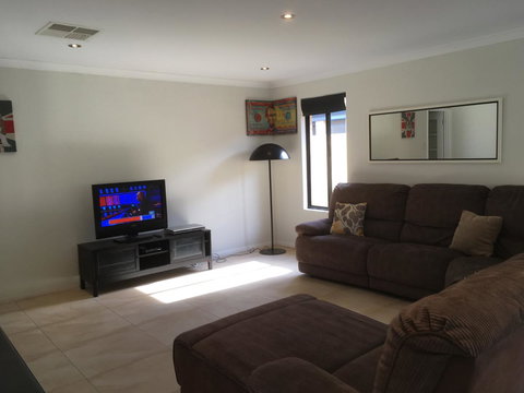 Shiraz Heights - Accommodation Melbourne 2