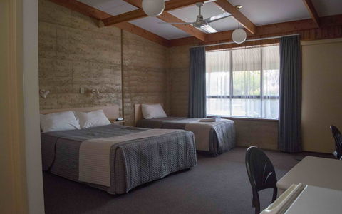 Hopetoun Motel & Chalet Village - Accommodation Melbourne 2