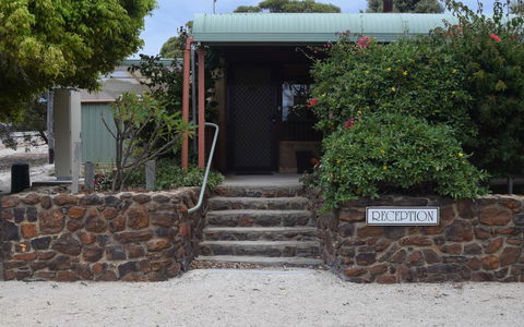 Hopetoun Motel & Chalet Village - Accommodation Melbourne 9