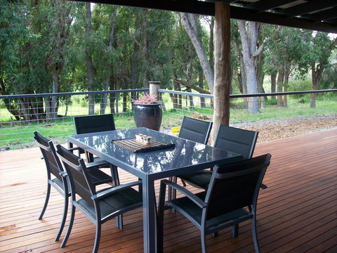 SilverSprings Spa Retreat Pet Friendly Cottages And Glampings - Accommodation Melbourne 7