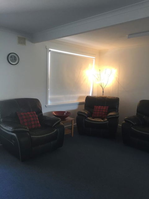 Old Pier Apartments - Accommodation Melbourne 12