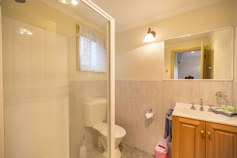 Queechy Motel - Accommodation Melbourne 1