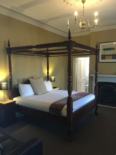 Clydesdale Manor - Accommodation Melbourne 13