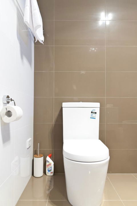 Sandy Bay Waterfront Home - Accommodation Melbourne 3