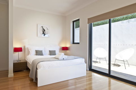 Sandy Bay Waterfront Home - Accommodation Melbourne 24