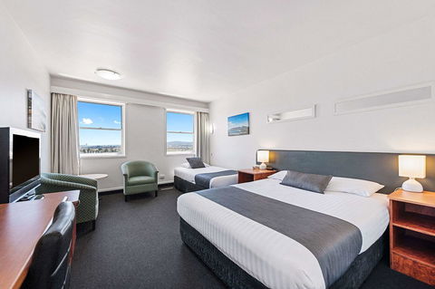 Coach House Launceston - Accommodation Melbourne 4