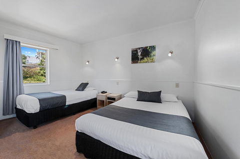 Coach House Launceston - Accommodation Melbourne 10