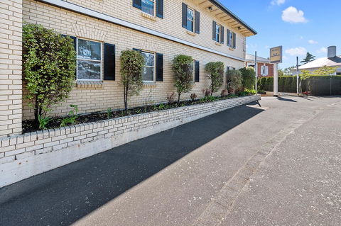 Coach House Launceston - Accommodation Melbourne 2