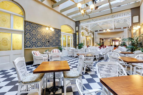 Hadley\'s Orient Hotel - Accommodation Melbourne 1