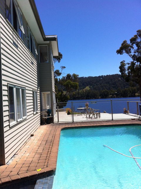 Anchorage Waterfront Retreat - Accommodation Melbourne 25