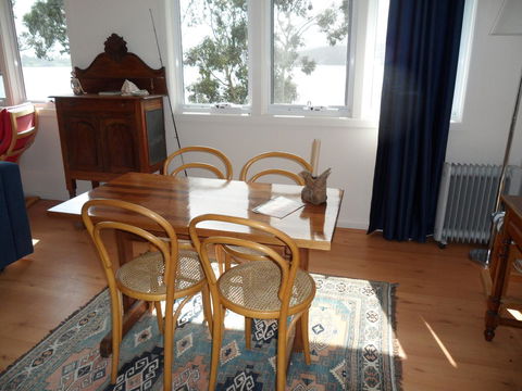 Anchorage Waterfront Retreat - Accommodation Melbourne 7