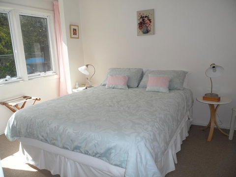Anchorage Waterfront Retreat - Accommodation Melbourne 15