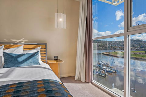 Peppers Seaport Hotel - Accommodation Melbourne 14