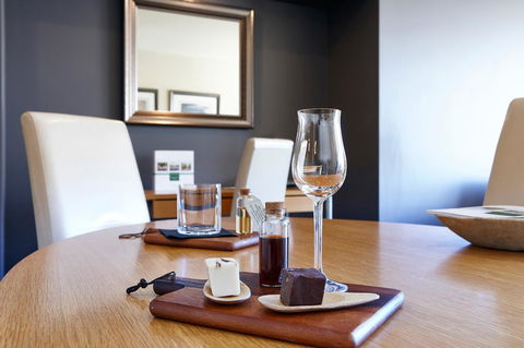 Peppers Seaport Hotel - Accommodation Melbourne 5