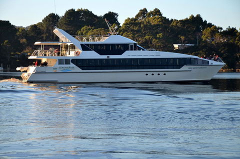 Castaway Holiday Apartments - Accommodation Melbourne 1