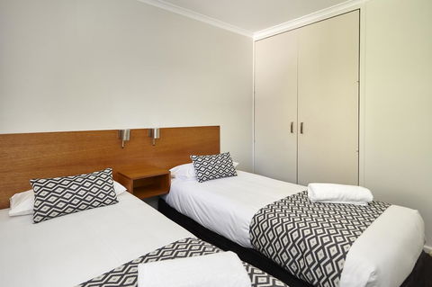 Elphin Serviced Apartments - Accommodation Melbourne 24
