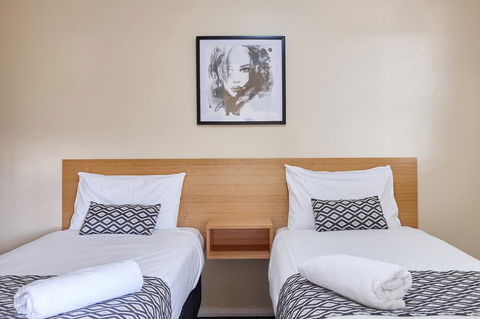 Elphin Serviced Apartments - Accommodation Melbourne 3