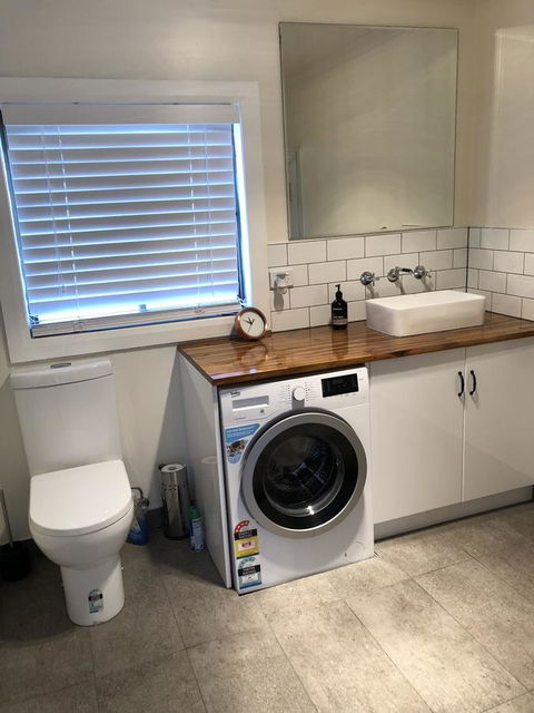 Apartment 5ive - Accommodation Melbourne 3