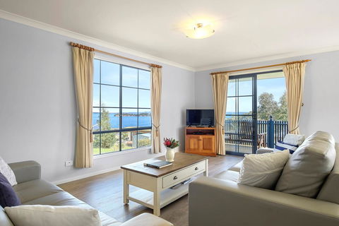 Omaroo Cottage Bruny Island - Accommodation Melbourne 1