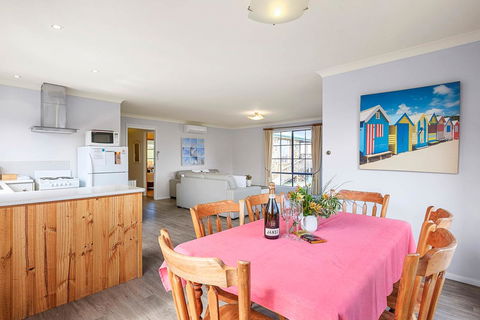 Omaroo Cottage Bruny Island - Accommodation Melbourne 7
