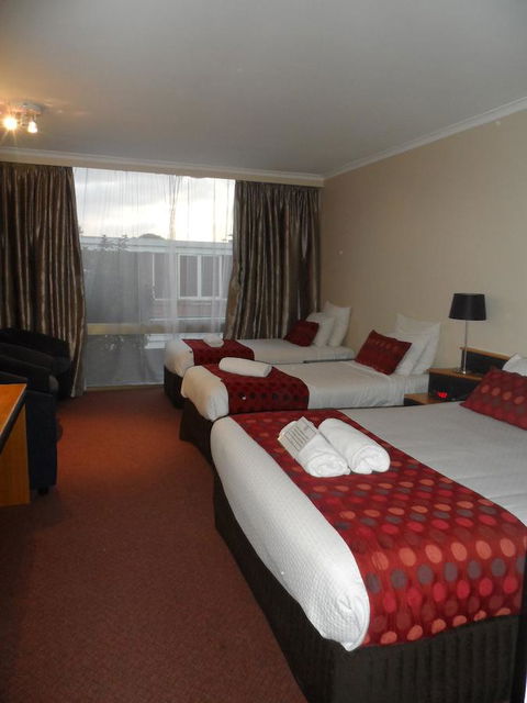 Commodore Regent - Accommodation Melbourne 25