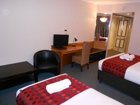 Commodore Regent - Accommodation Melbourne 39