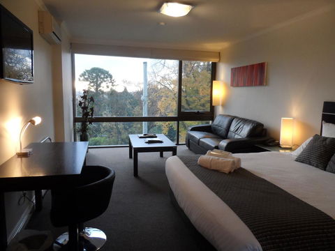 Commodore Regent - Accommodation Melbourne 28