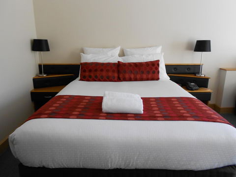 Commodore Regent - Accommodation Melbourne 2