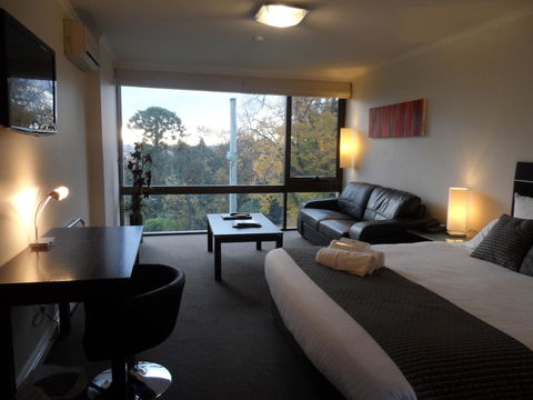 Commodore Regent - Accommodation Melbourne 5