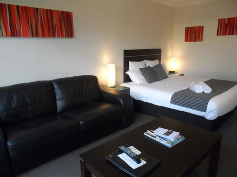 Commodore Regent - Accommodation Melbourne 6