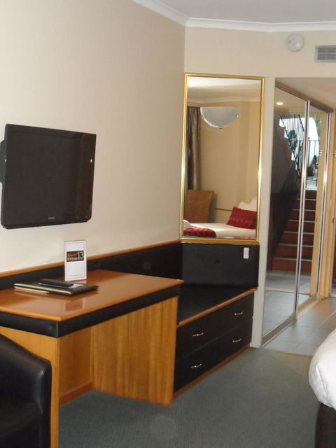 Commodore Regent - Accommodation Melbourne 19