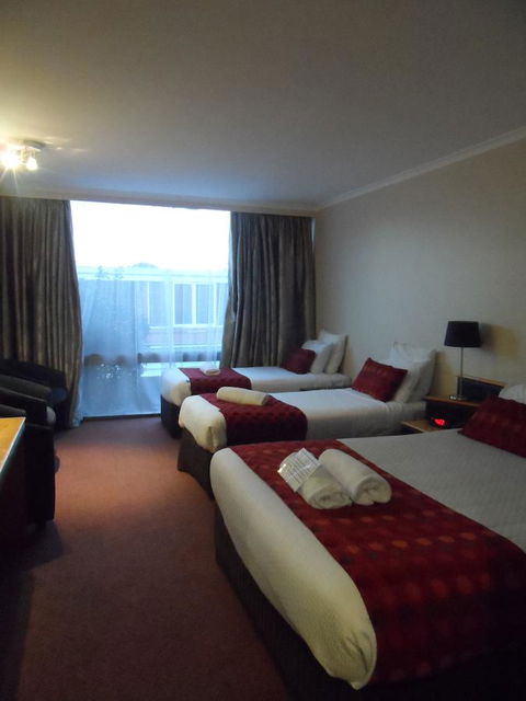 Commodore Regent - Accommodation Melbourne 17