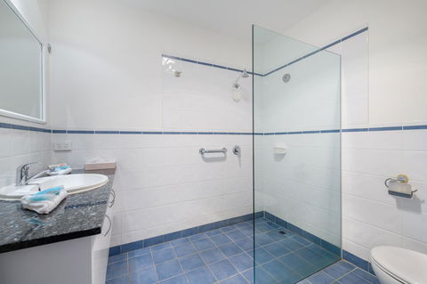 Mayfair Plaza Motel And Apartments - Accommodation Melbourne 9