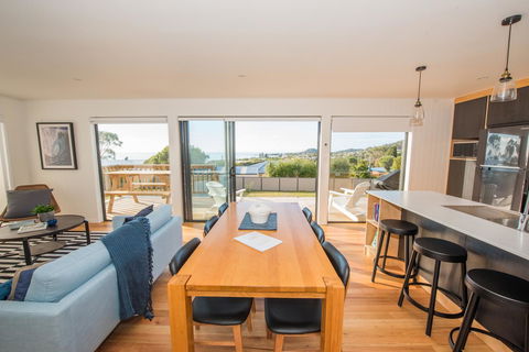 Beach House XIV - Accommodation Melbourne 6