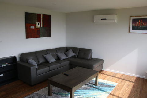 Penguin Seaside Farm - Accommodation Melbourne 4